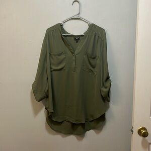 Flowy green blouse from Torrid. Size 2/18-20.